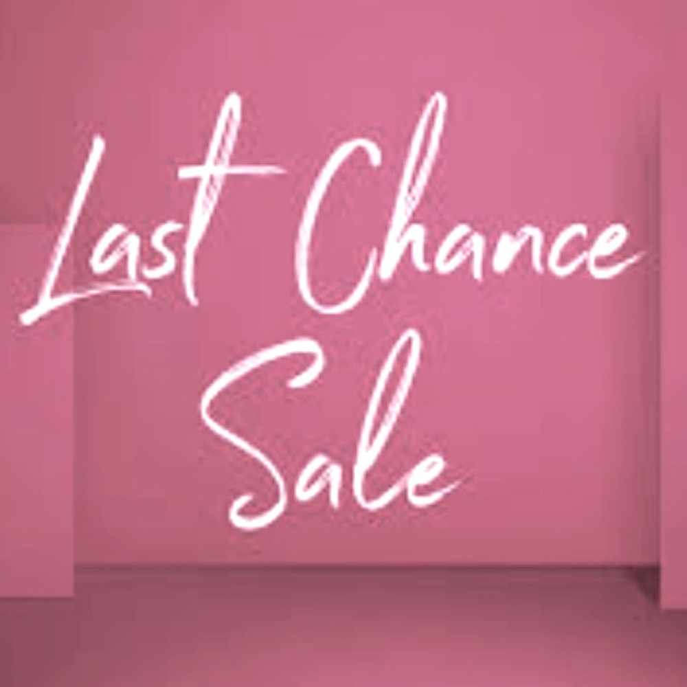 🌸 Going to Good Will Friday!!!! Buy now!